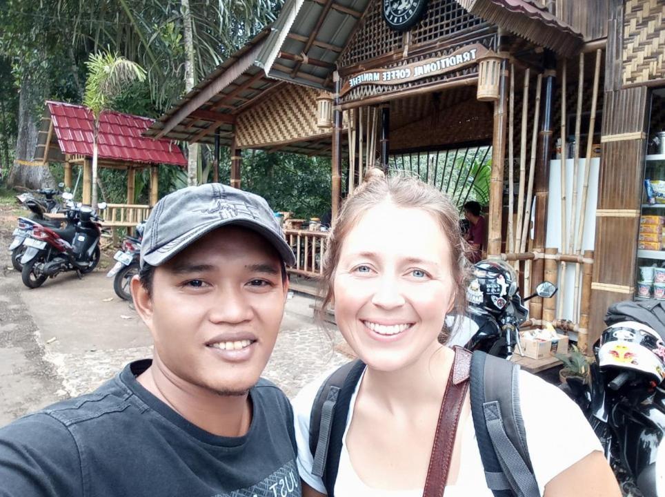 Javalindra Homestay Tour And Travel Banyuwangi  Extérieur photo