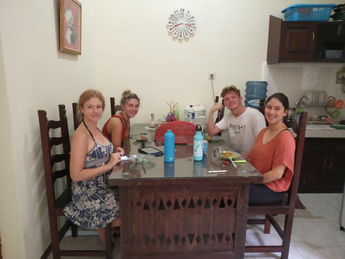 Javalindra Homestay Tour And Travel Banyuwangi  Extérieur photo